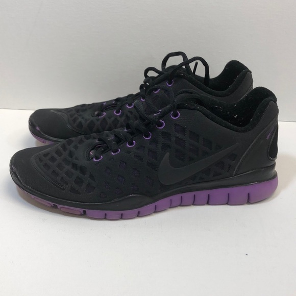 Nike Shoes - NIKE Free TR Fit